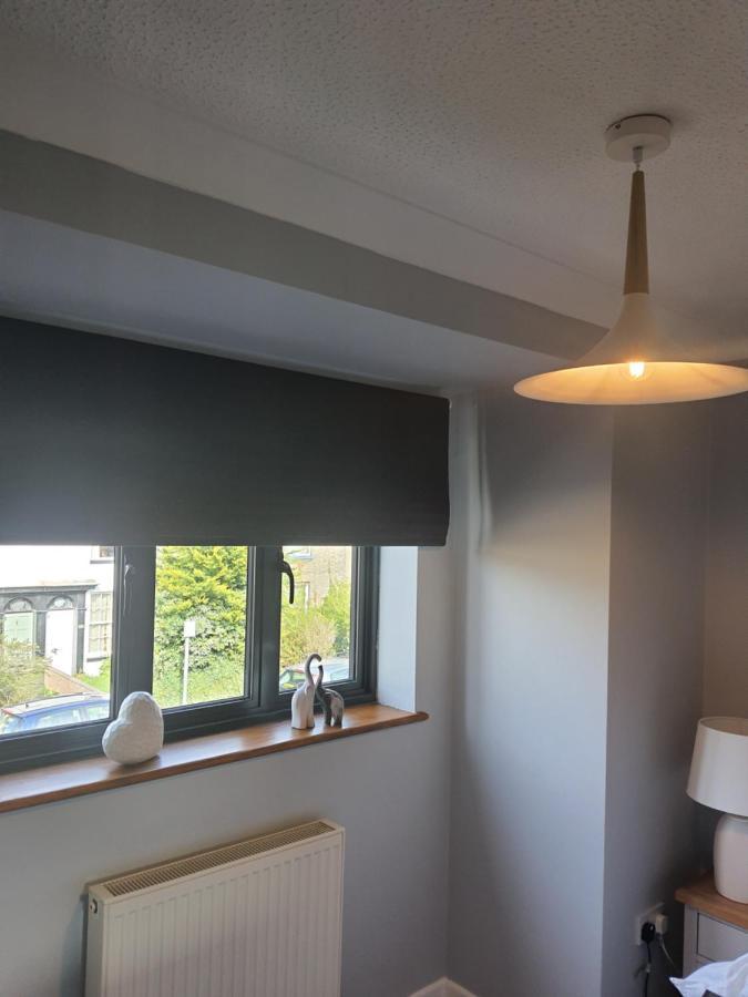Country Style, 2 Bedroom House, Parking And Superb Location NWI Exteriör bild